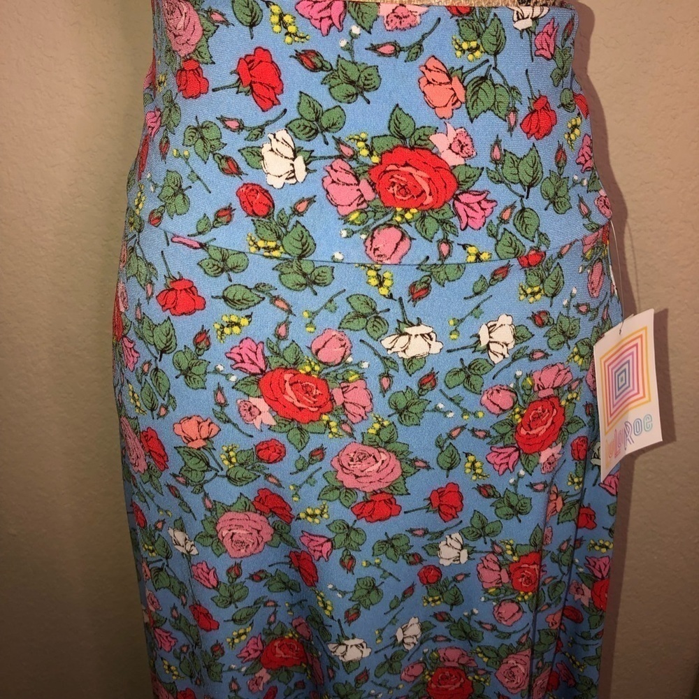 LuLaRoe Azure Skirt – Beautiful Blue Floral A-Line Midi | NWT - Picture 3 of 6